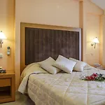 Hotel Tolo 3*