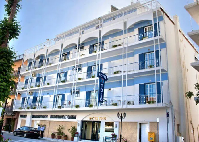 מלון Hotel Tolo טולון