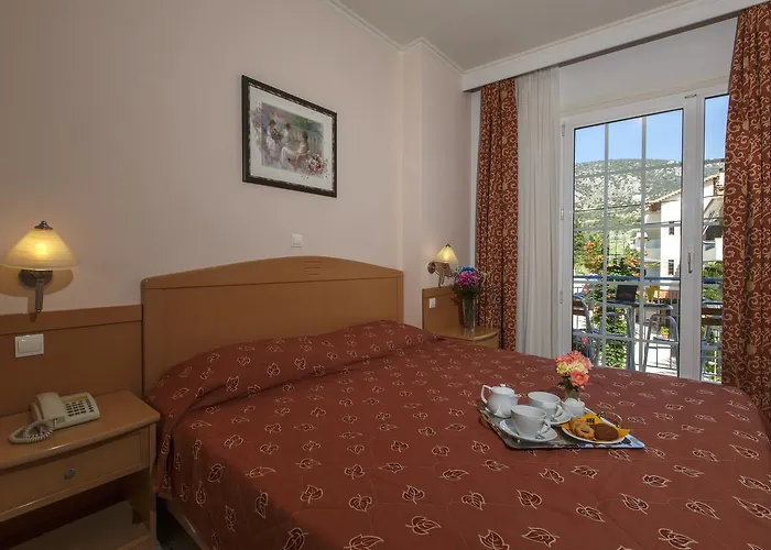 Hotel Tolo 3*