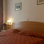ホテル Hotel Tolo 3*