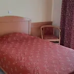 Hotel Tolo ホテル 3*