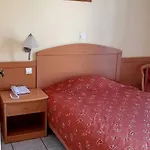 Hotel Tolo ホテル トロン