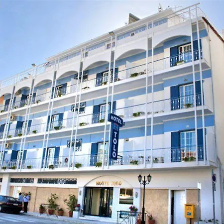 فندق Hotel Tolo تولو
