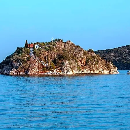 Hotel Tolo فندق 3*