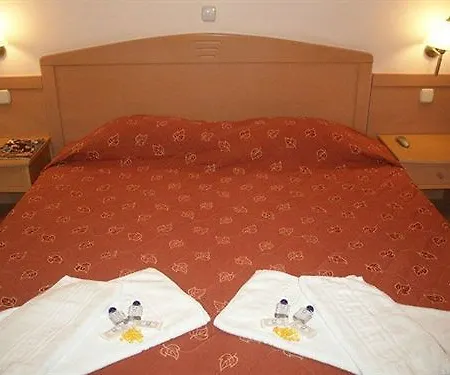 Hotel Tolo 3*