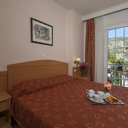 Hotel Tolo 3*