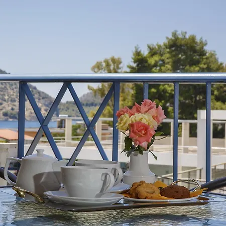 Hotel Tolo
