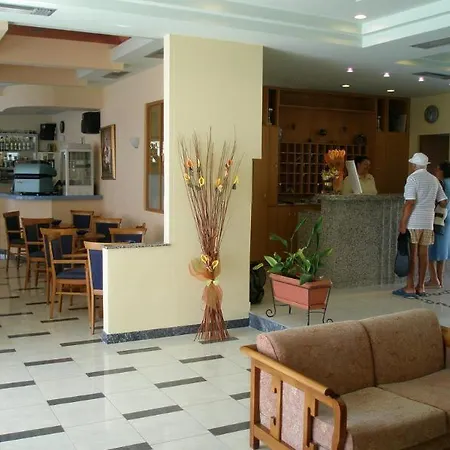 Hotel Tolo