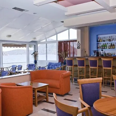 Otel Hotel Tolo Tolón