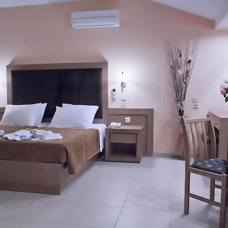 Hotel Tolo فندق 3*