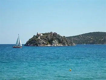 Τολό 3* Τολό