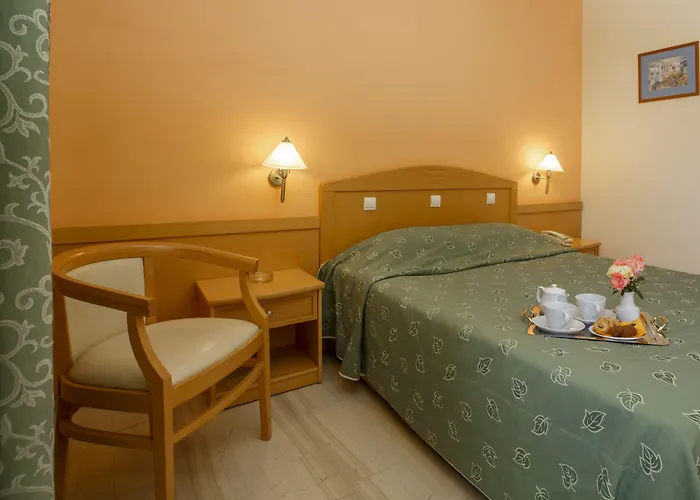 Hotel Tolo Szálloda Toló
