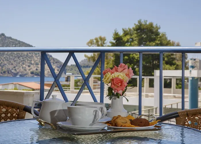 Hotel Tolo
